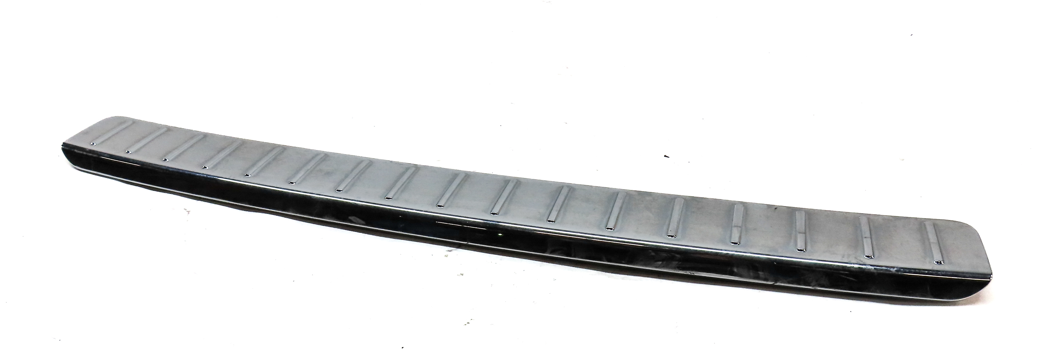 2011 MERCEDES GL450 (X164) REAR BUMPER STEP SCUFF TRIM PLATE PANEL (CHROME) — exact item pictured
